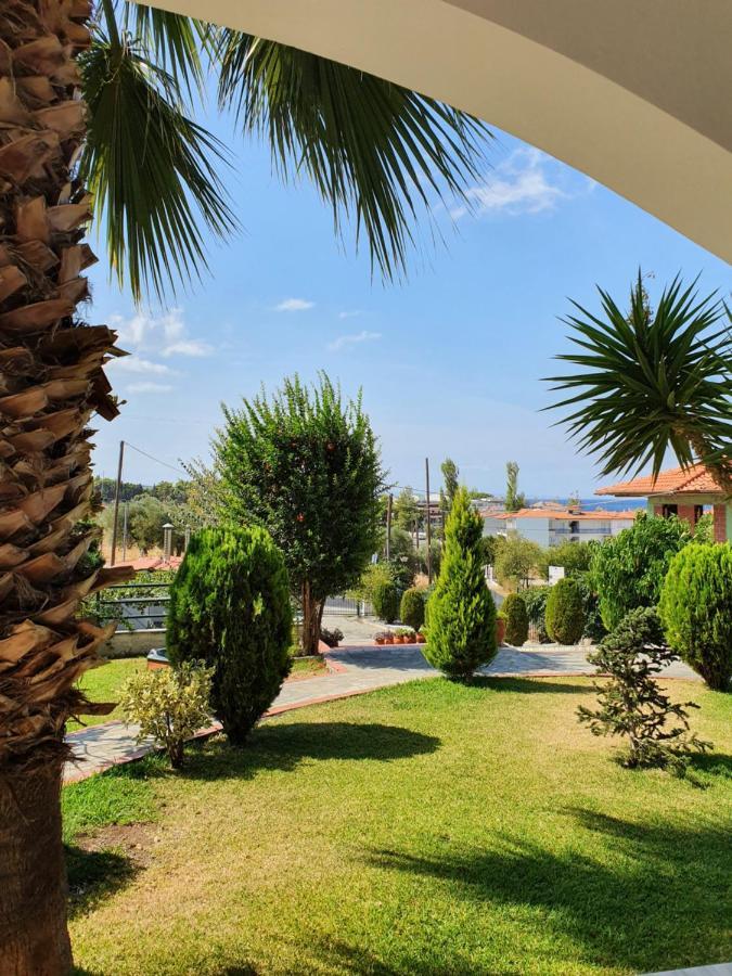 Hotel Pefko Neos Marmaras Eksteriør billede